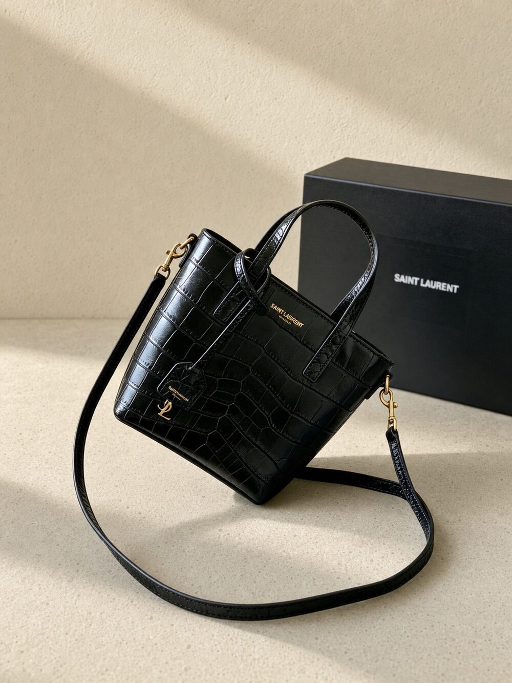 Yves Saint Laurent Mini Carryall in Glossy Black Embossed Calfskin - Picture 5 of 6